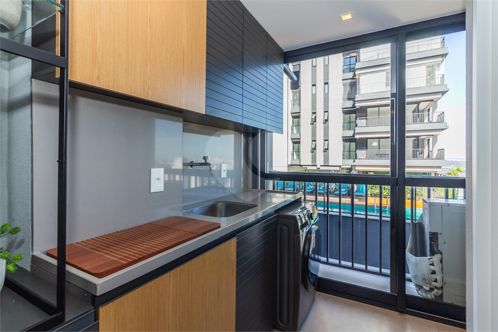 APARTAMENTO À VENDA MOBILIADO COM 128M2 - 3 QUARTOS - 2 VAGAS NA VILA MADALENA