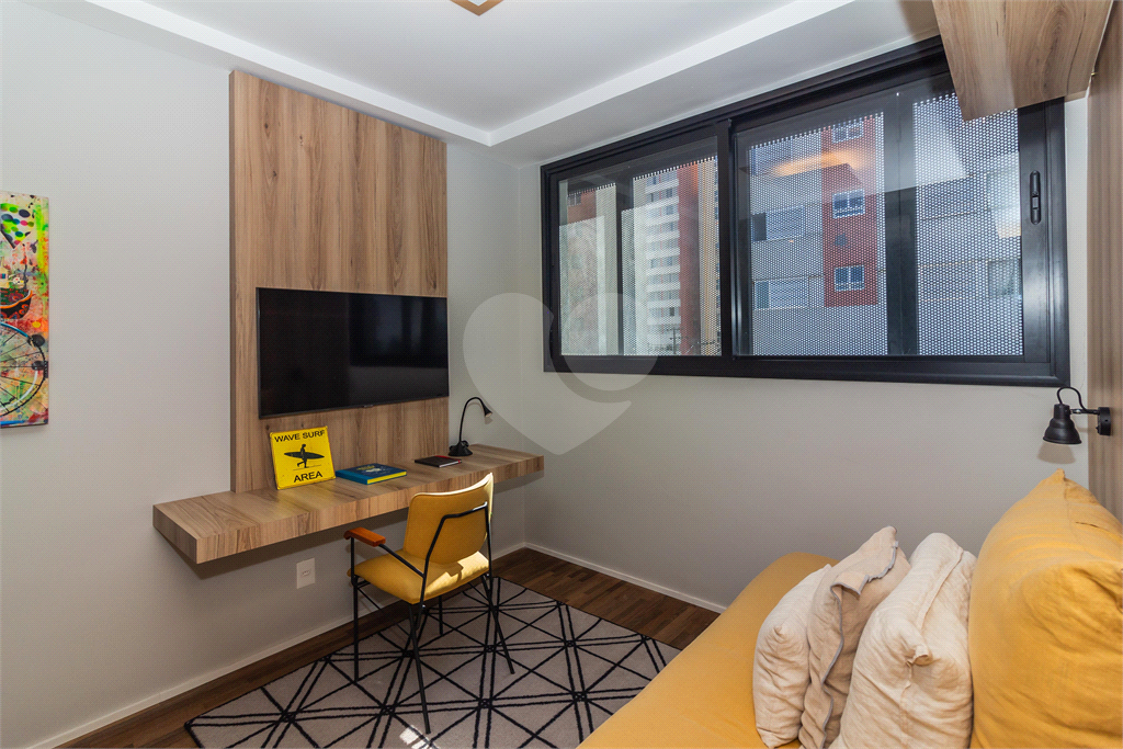 APARTAMENTO À VENDA MOBILIADO COM 128M2 - 3 QUARTOS - 2 VAGAS NA VILA MADALENA