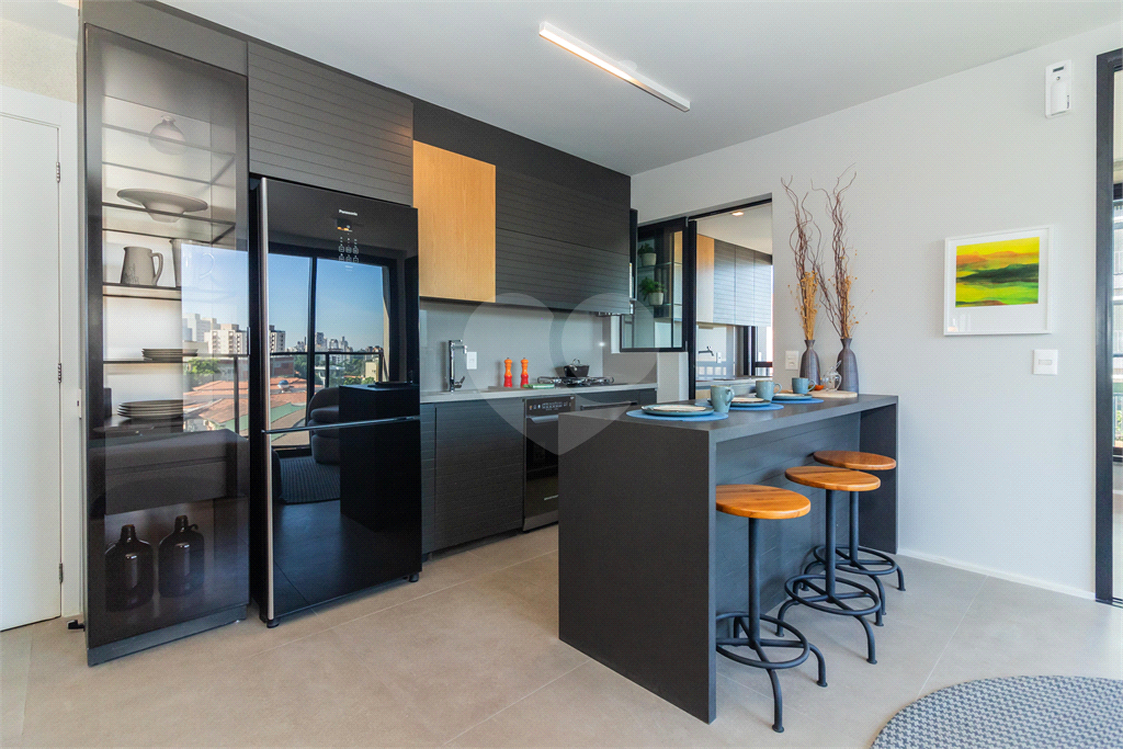 APARTAMENTO À VENDA MOBILIADO COM 128M2 - 3 QUARTOS - 2 VAGAS NA VILA MADALENA