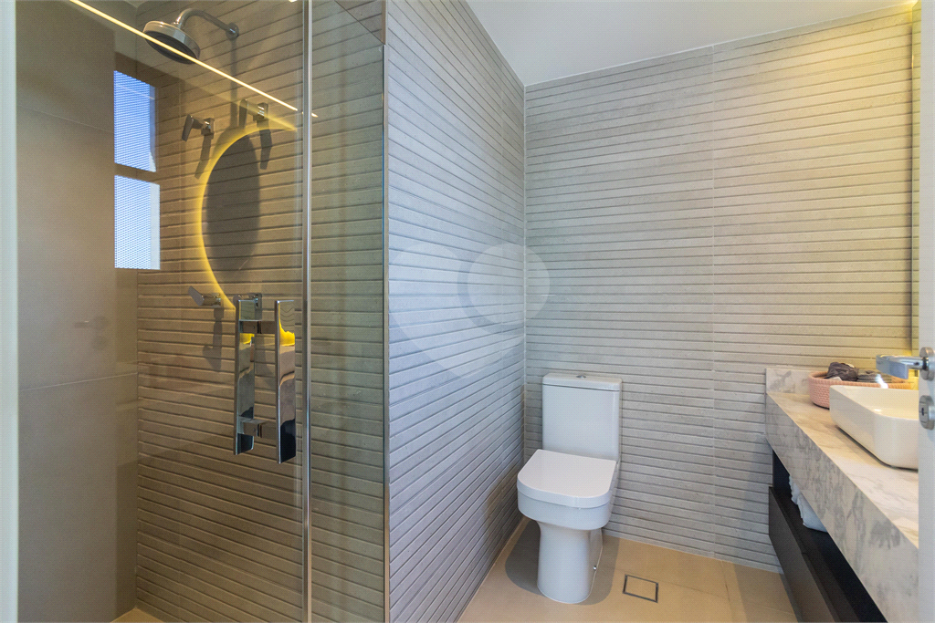 APARTAMENTO À VENDA MOBILIADO COM 128M2 - 3 QUARTOS - 2 VAGAS NA VILA MADALENA