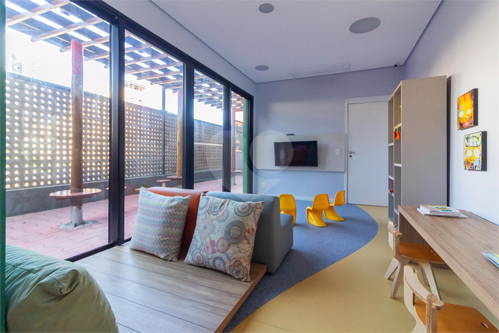 APARTAMENTO À VENDA MOBILIADO COM 128M2 - 3 QUARTOS - 2 VAGAS NA VILA MADALENA
