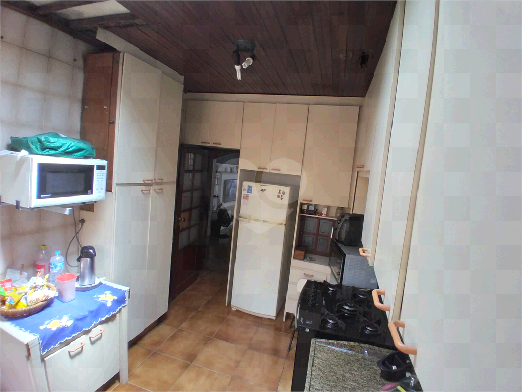 Casa térrea à venda com 4 dormitórios (sendo 3 suítes) próximo à Estação Tucuruvi do Metrô