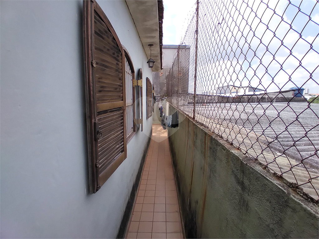 Casa térrea à venda com 4 dormitórios (sendo 3 suítes) próximo à Estação Tucuruvi do Metrô