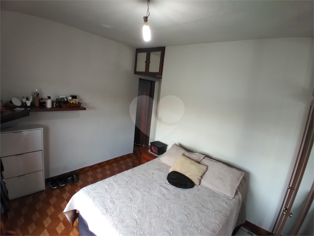 Casa térrea à venda com 4 dormitórios (sendo 3 suítes) próximo à Estação Tucuruvi do Metrô