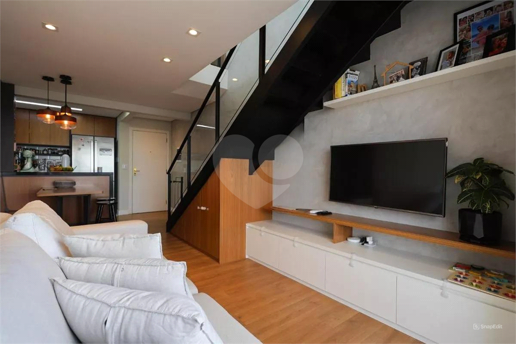 Linda cobertura duplex, com piscina privativa, localização privilegiada.