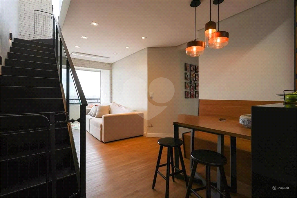 Linda cobertura duplex, com piscina privativa, localização privilegiada.