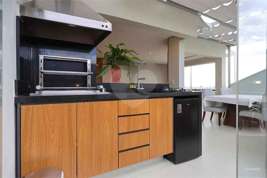 Linda cobertura duplex, com piscina privativa, localização privilegiada.