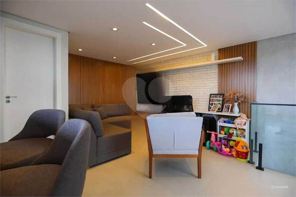 Linda cobertura duplex, com piscina privativa, localização privilegiada.