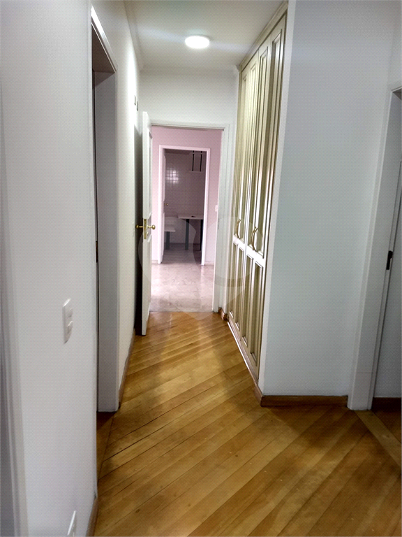 Condomínio Maison Champenois no Morumbi, 4 dormitórios, 3 vagas.