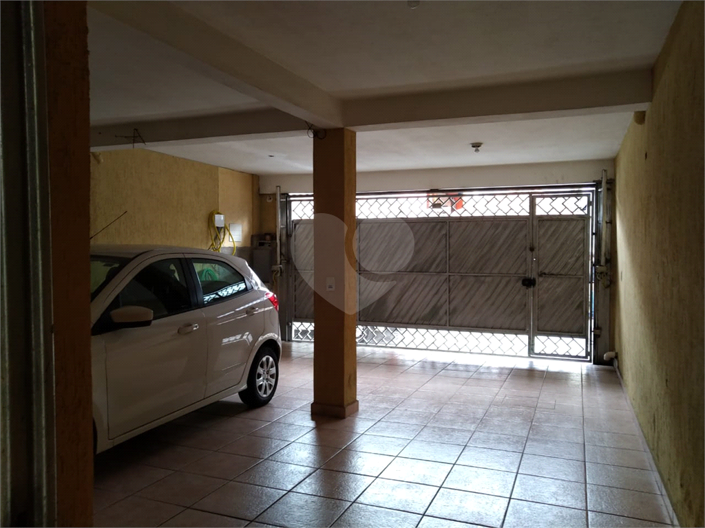 Sobrado ( *não germinado* ) bem localizado na Vila Galvão - Guarulhos/SP