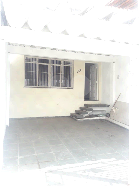 Sobrado na Região do Lauzane - com 3 dormitórios sendo uma suíte, 4 banheiros, 2 vagas 