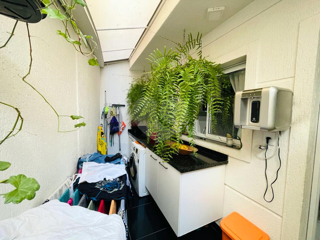 Casa condomínio fechado 100 metros Horto florestal 3 suítes 1 vaga 
