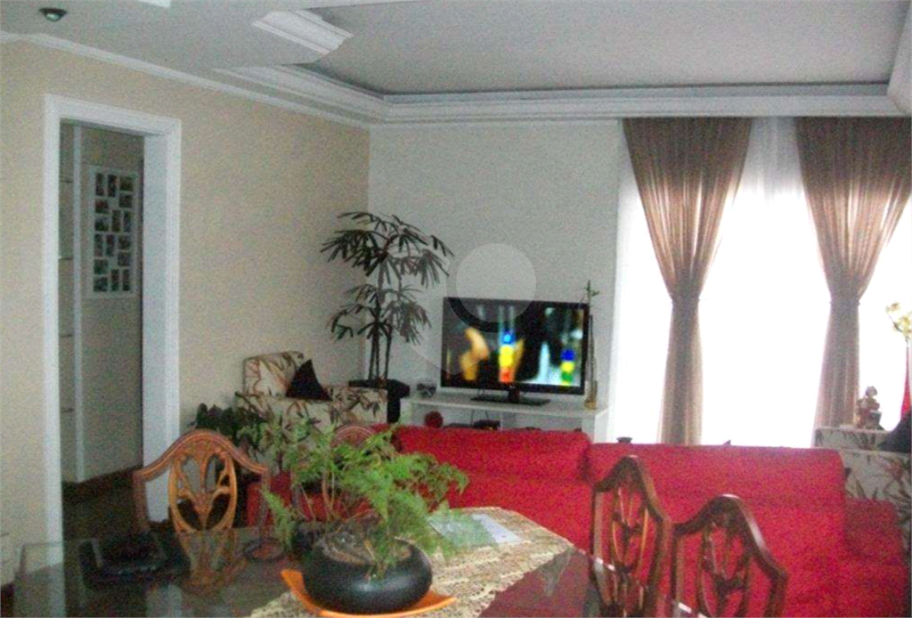 APARTAMENTO em TATUAPÉ