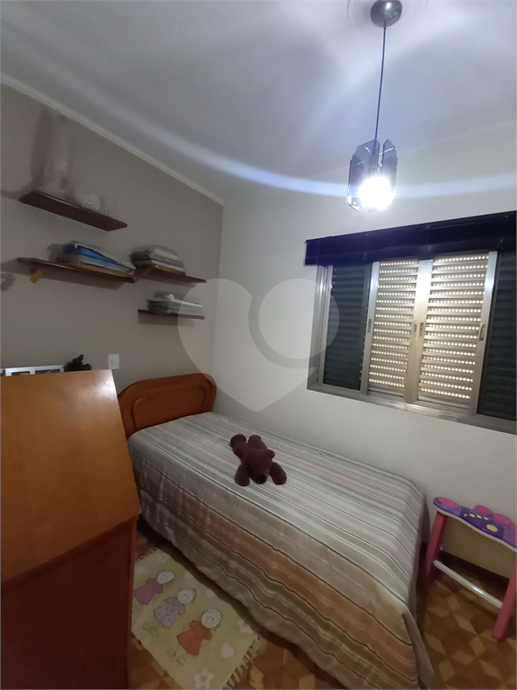 Amplo e confortável sobrado na Vila Aurora! Imóvel com 444m² de área total e 165m² de área útil.