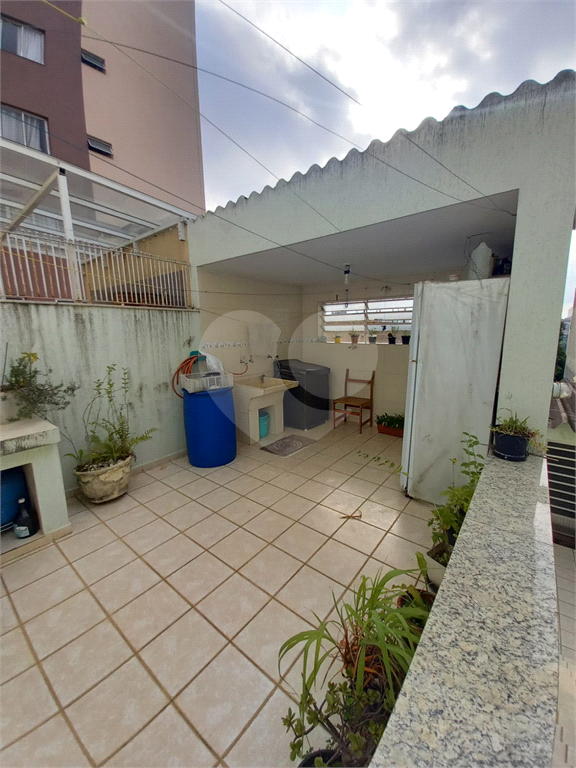 Amplo e confortável sobrado na Vila Aurora! Imóvel com 444m² de área total e 165m² de área útil.