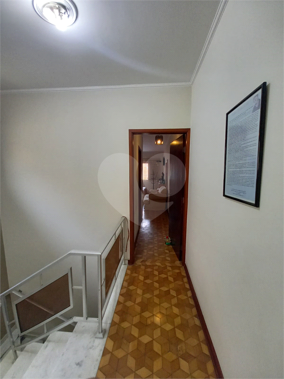 Amplo e confortável sobrado na Vila Aurora! Imóvel com 444m² de área total e 165m² de área útil.