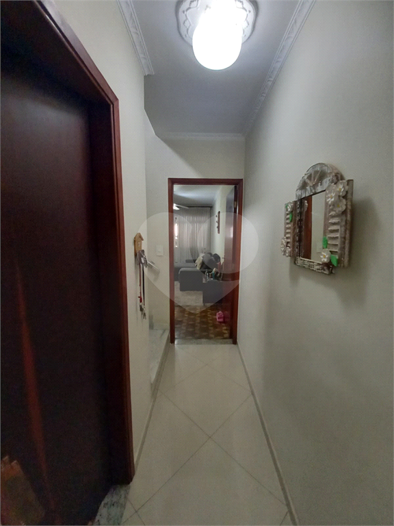 Amplo e confortável sobrado na Vila Aurora! Imóvel com 444m² de área total e 165m² de área útil.