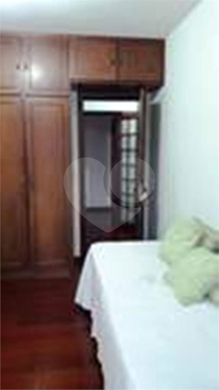 APARTAMENTO em VILA GALVÃO