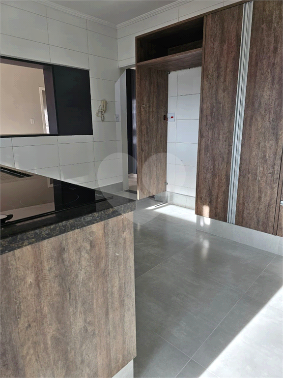 Apartamento todo reformado, ensolarado em ótima localização, travessa da Avenida Nova Cantareira