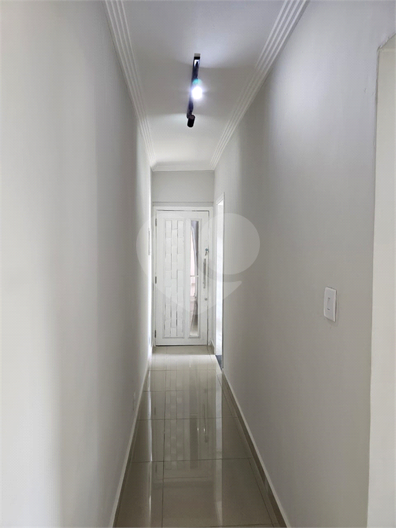 Apartamento todo reformado, ensolarado em ótima localização, travessa da Avenida Nova Cantareira