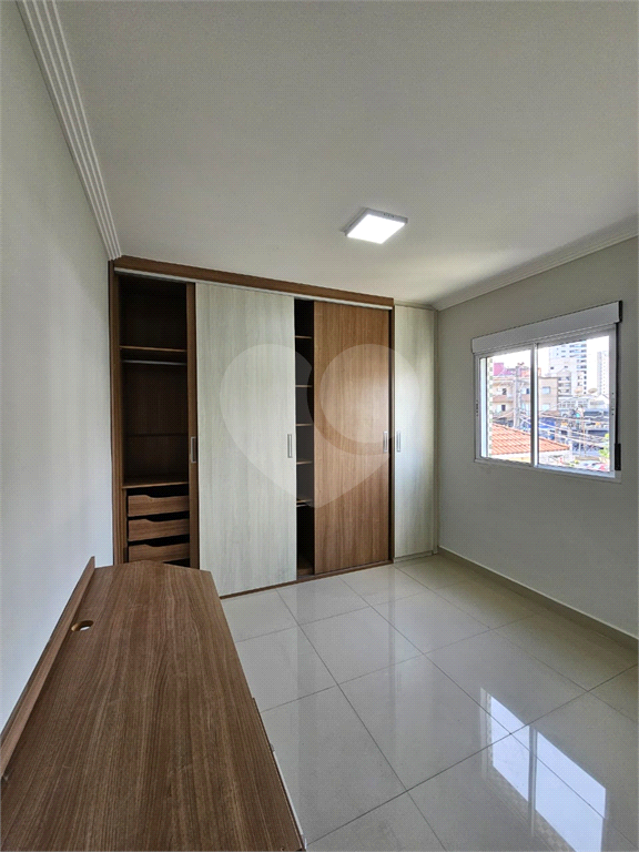 Apartamento todo reformado, ensolarado em ótima localização, travessa da Avenida Nova Cantareira