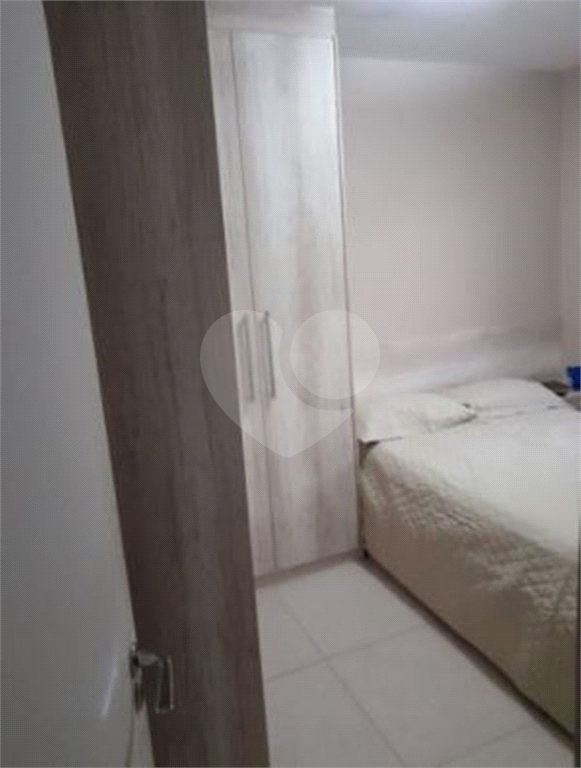 APARTAMENTO em JARDIM FLOR DA MONTANHA