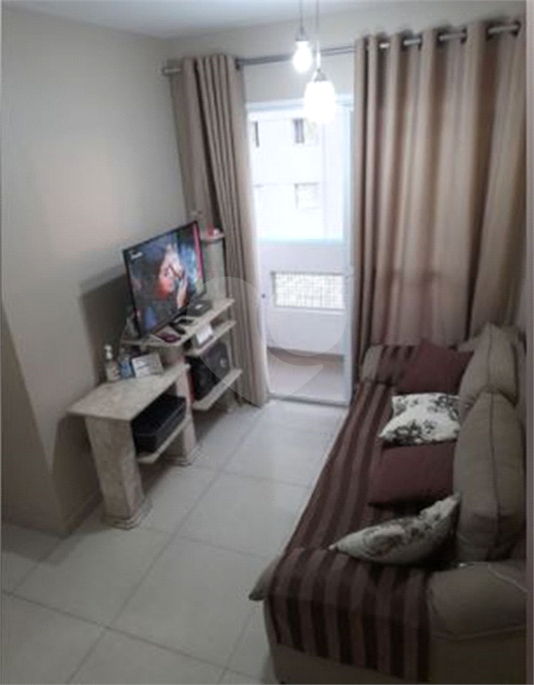 APARTAMENTO em JARDIM FLOR DA MONTANHA