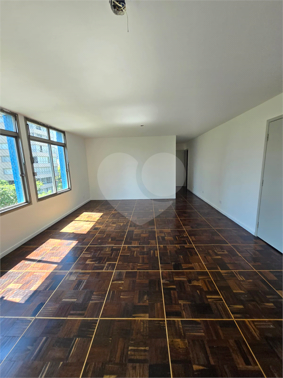 APARTAMENTO em BELA VISTA