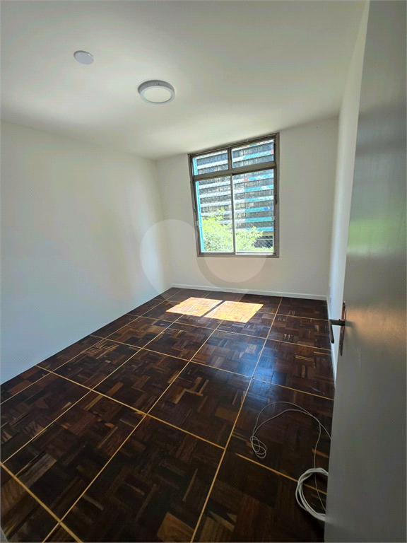 APARTAMENTO em BELA VISTA