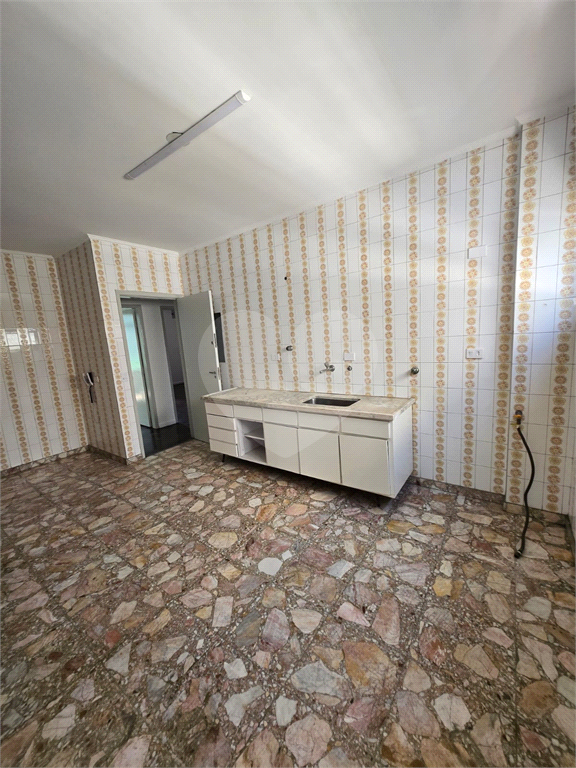 APARTAMENTO em BELA VISTA
