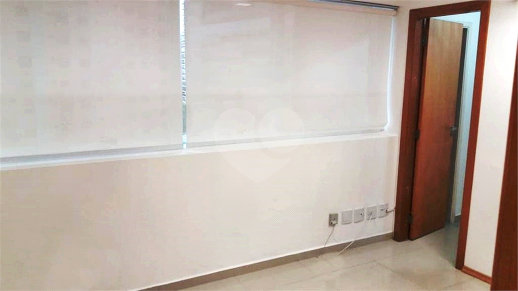Sala comercial em Santana. 10 minutos para o Metrô.