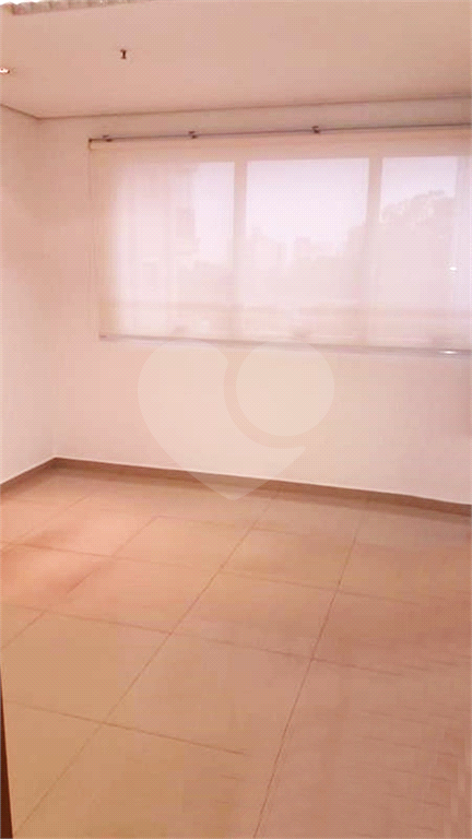 Sala comercial em Santana. 10 minutos para o Metrô.