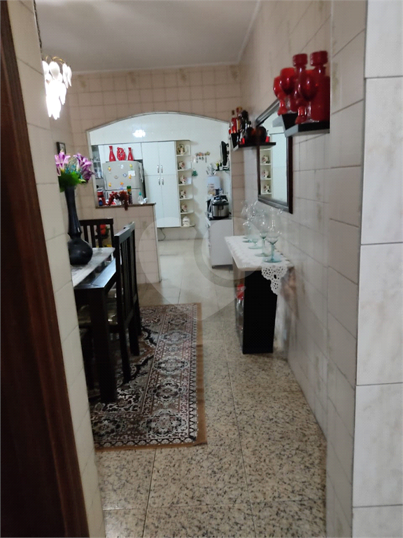 Sobrado muito espaçoso para grandes famílias!