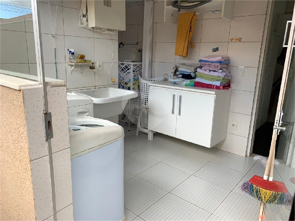 Sobrado à venda com 3 quartos, 285m² - Foto 29