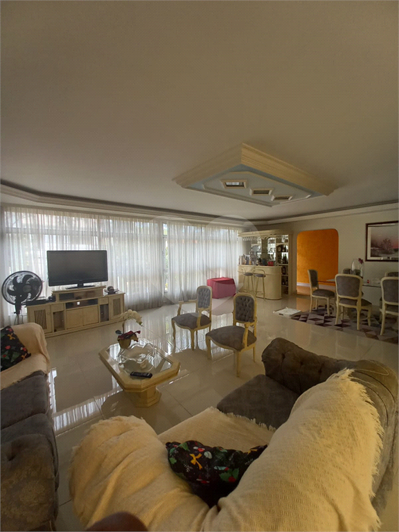 Sobrado no Jardim França com 288m²