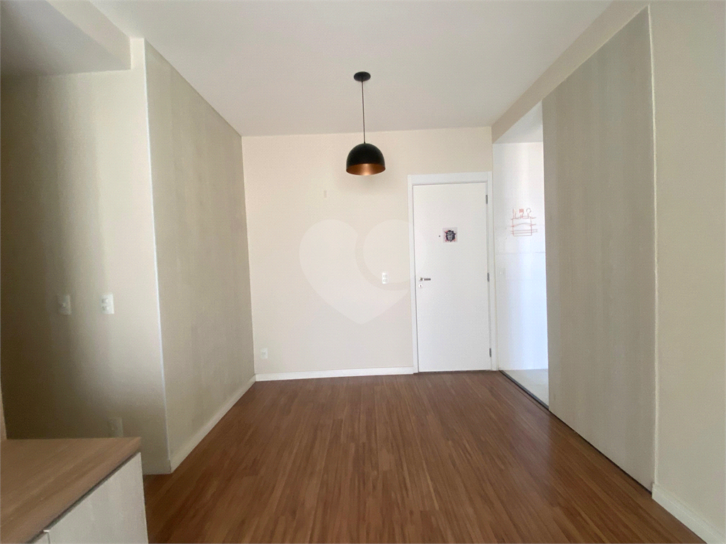 APARTAMENTO em LAUZANE PAULISTA