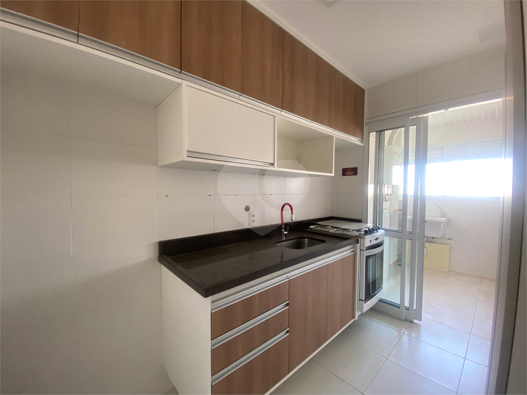 APARTAMENTO em LAUZANE PAULISTA