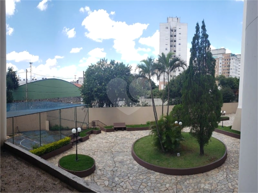 Apto com piscina  no Parque Novo Mundo