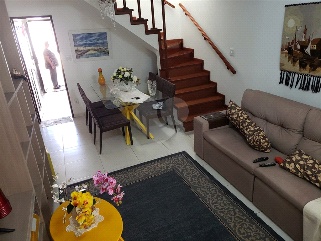 SOBRADO em VILA PAULICÉIA