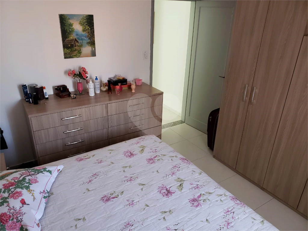 SOBRADO em VILA PAULICÉIA