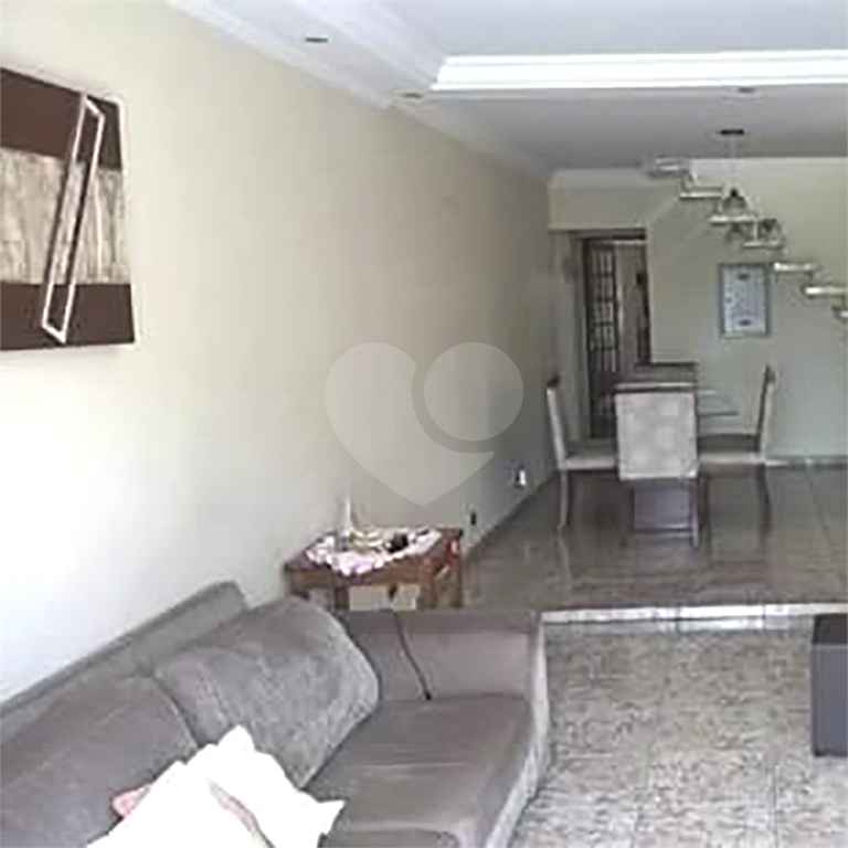 Sobrado à venda com 3 quartos, 125m² - Foto 3