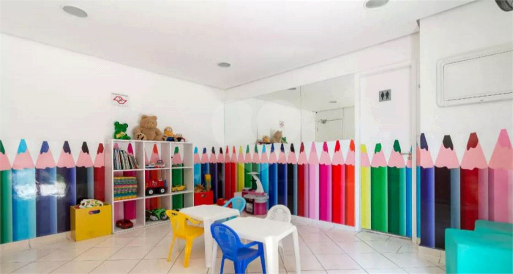 APARTAMENTO em VILA MIRIAM