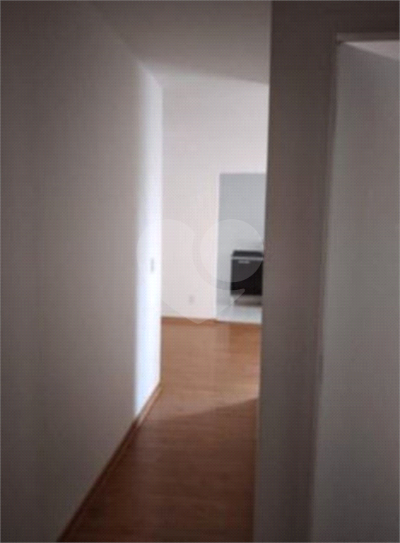 APARTAMENTO em VILA MIRIAM