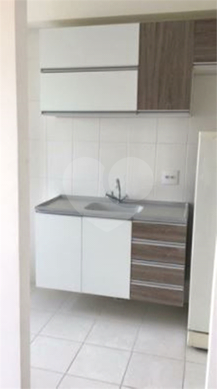 APARTAMENTO em VILA MIRIAM