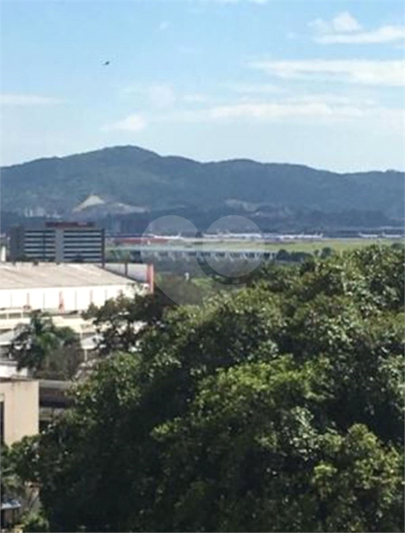 APARTAMENTO em VILA MIRIAM
