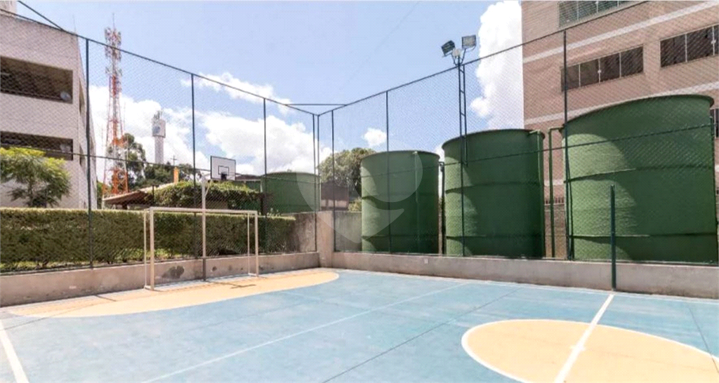 APARTAMENTO em VILA MIRIAM