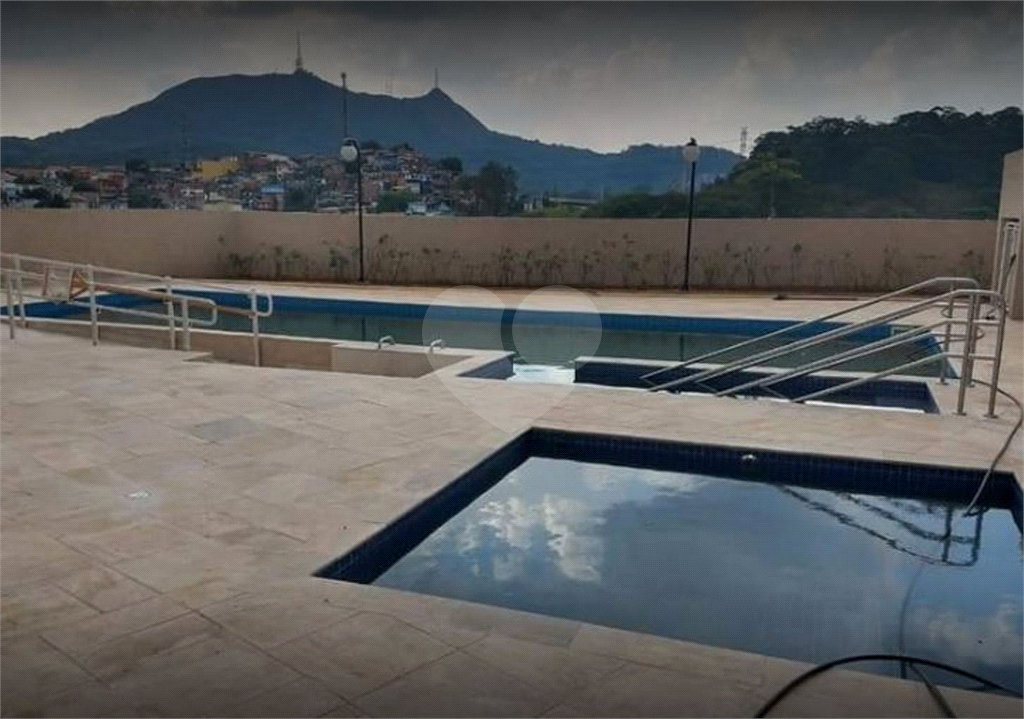 APARTAMENTO em PIRITUBA