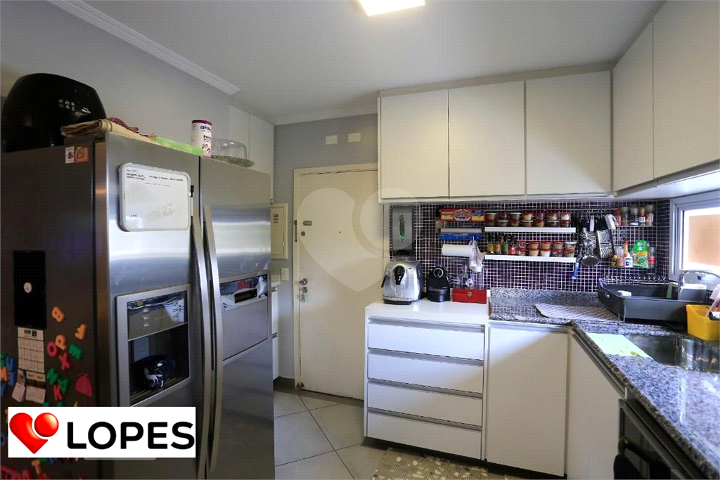 Apartamento à venda com 3 quartos, 126m² - Foto 19