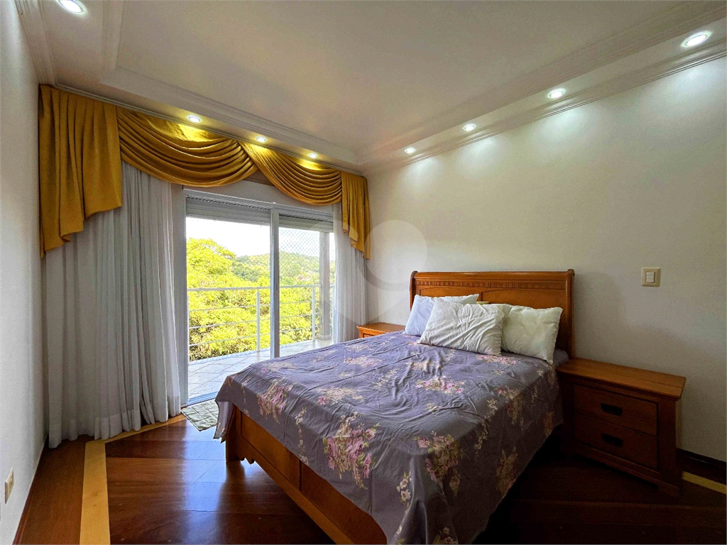 Linda casa nova na Serra da Cantareira com 3 dormitórios sendo 1 suíte