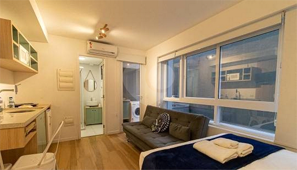 APARTAMENTO em CENTRO